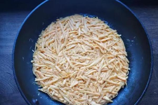 红薯鸡蛋早餐饼的做法图解5