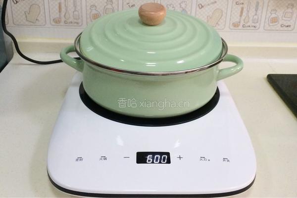 胡萝卜玉米山药排骨汤的做法图解7