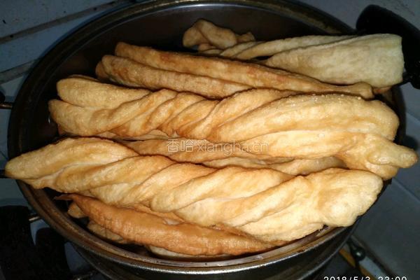 自做早餐油条的做法图解5