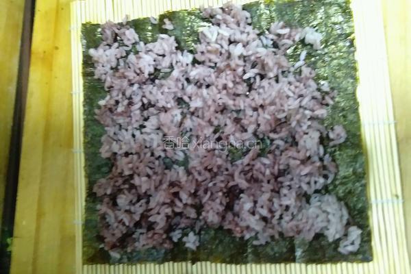 黑米肉松寿司的做法图解1