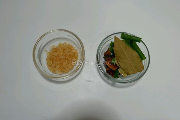 珍珠菇烧五花肉的做法图解6
