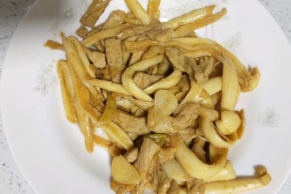 海鲜菇炒肉的做法图解10