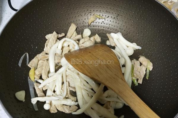 海鲜菇炒肉的做法图解8