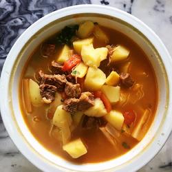 土豆番茄烧牛肉的做法[图]