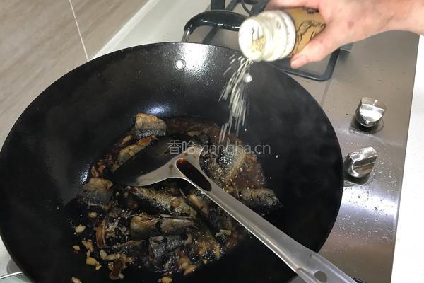 香煎秋刀鱼的做法图解8