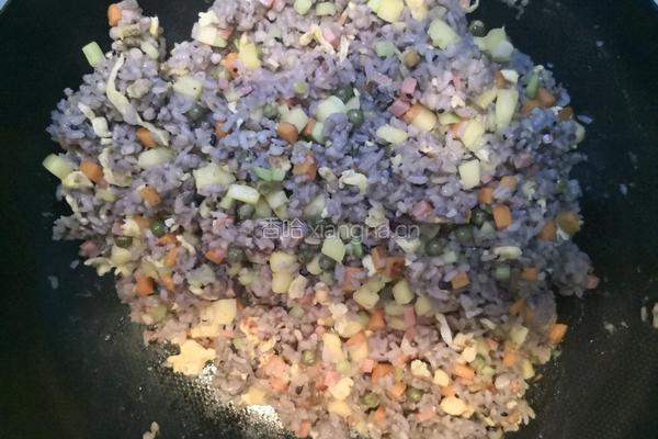 菠萝蛋炒杂粮饭的做法图解6