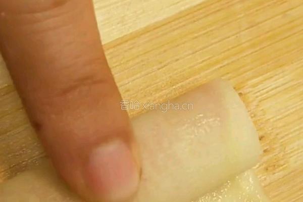 土豆夹心香肠串的做法图解3