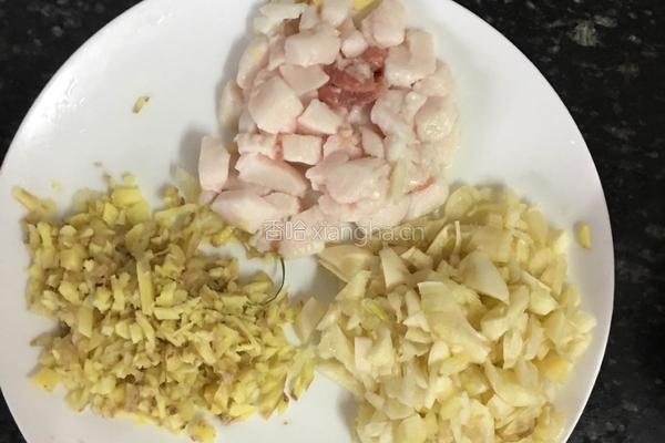 牛肉酱的做法图解1