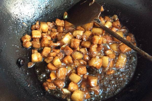 豌豆炒肉丁的做法图解4