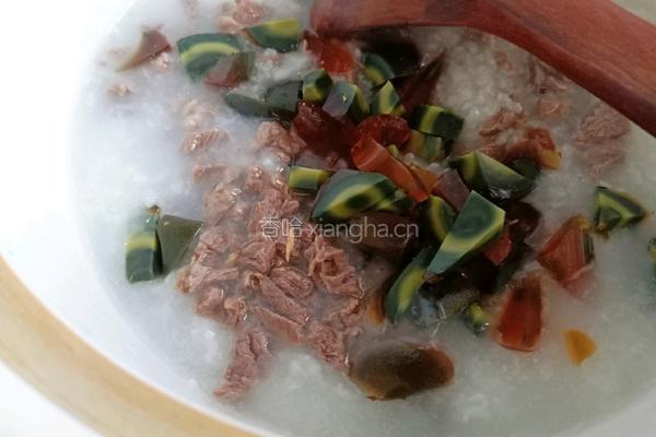 皮蛋瘦肉粥的做法图解5