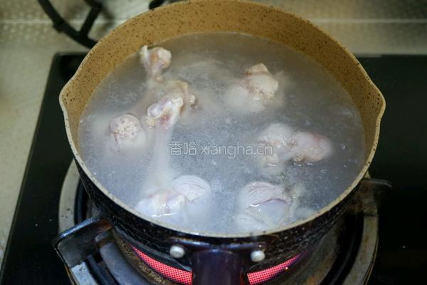 黄豆焖鸡锤的做法图解3