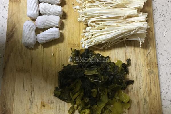 酸菜粉丝汤的做法图解2