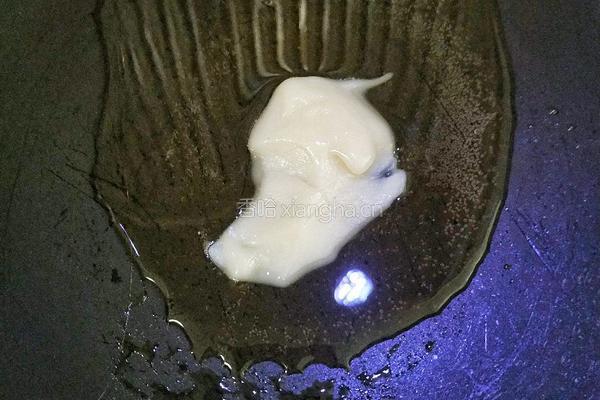 萝卜丝鲫鱼汤的做法图解3