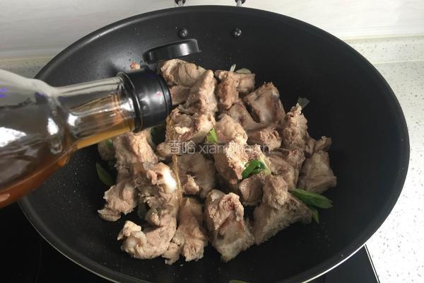 红烧脊骨的做法图解5