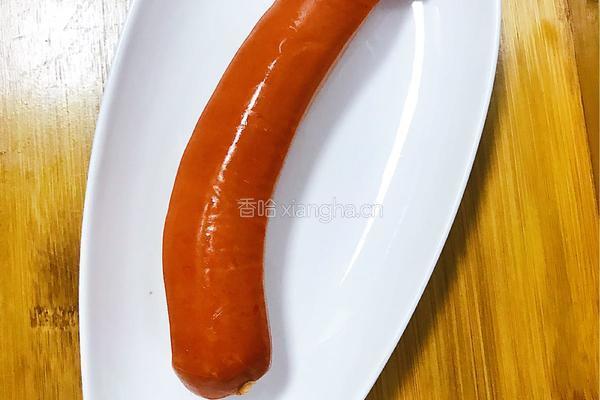 扁豆炒蒜肠的做法图解2