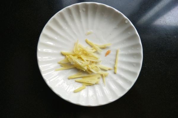 芹菜叶皮蛋瘦肉汤的做法图解4