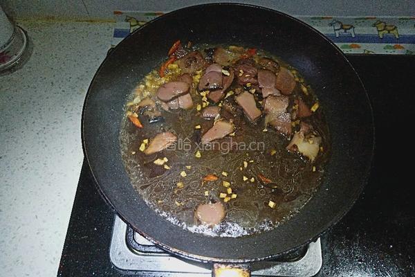 扁豆炒腊肉的做法图解6