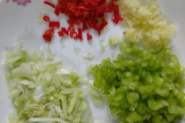 西葫芦鸡蛋饺子的做法图解1