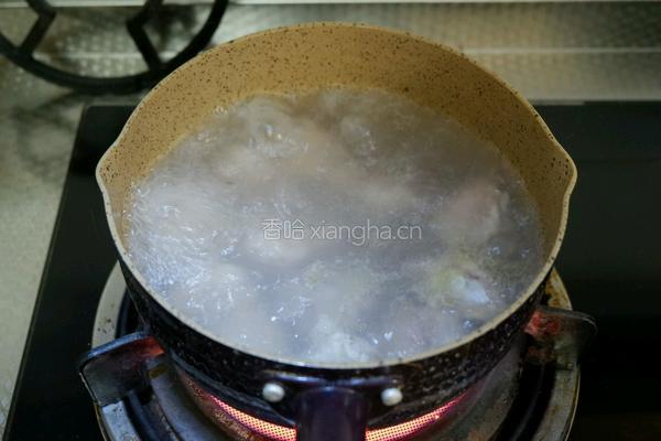 酸汤藕带焖鸡翅的做法图解2
