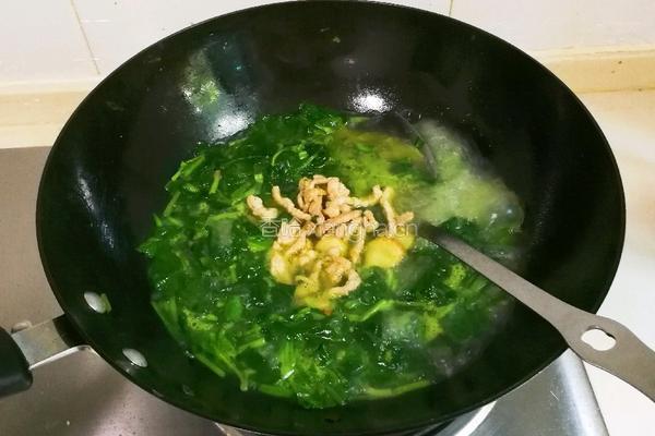 菜油肉丝菠菜汤的做法图解11