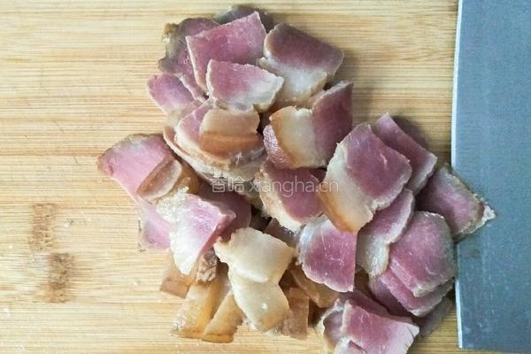 腊肉干煸豆角的做法图解2