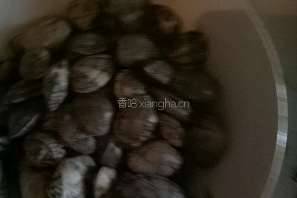 香辣花蛤的做法图解1