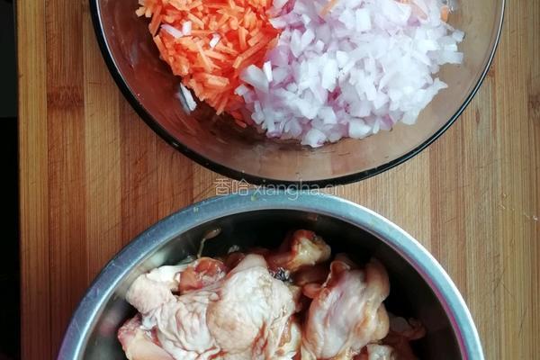 鸡中腿包饭的做法图解1