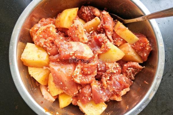 粉蒸肉的做法图解10