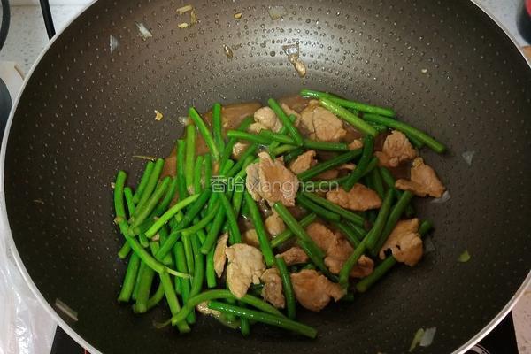 蒜苔炒肉的做法图解5