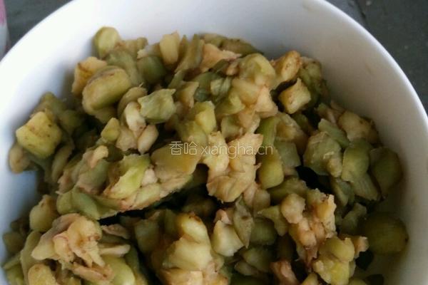 茄子饺子的做法图解2