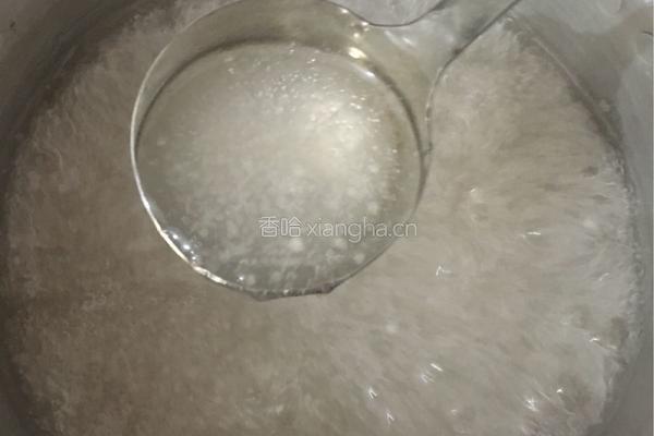 芒果菠萝西米露的做法图解3
