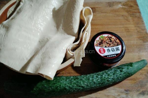 香菇酱烧腐皮的做法图解2