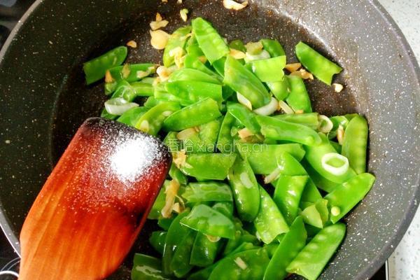 清炒荷兰豆的做法图解6