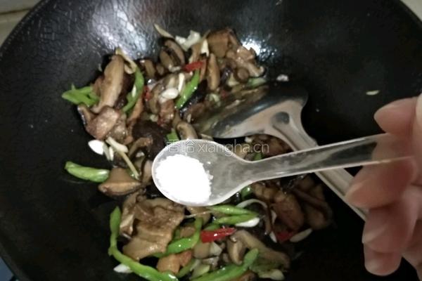 干香菇炒五花肉的做法图解12