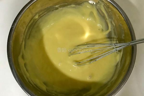 八寸心形戚风蛋糕的做法图解5