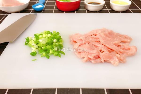 黄花菜炒肉丝的做法图解4