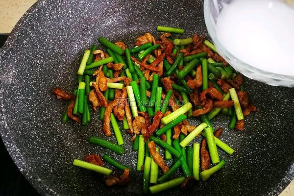 蒜苔炒肉丝的做法图解9
