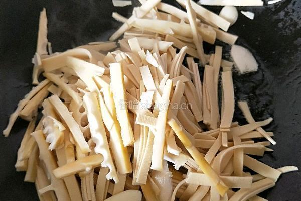 肉酱炒百叶丝的做法图解6