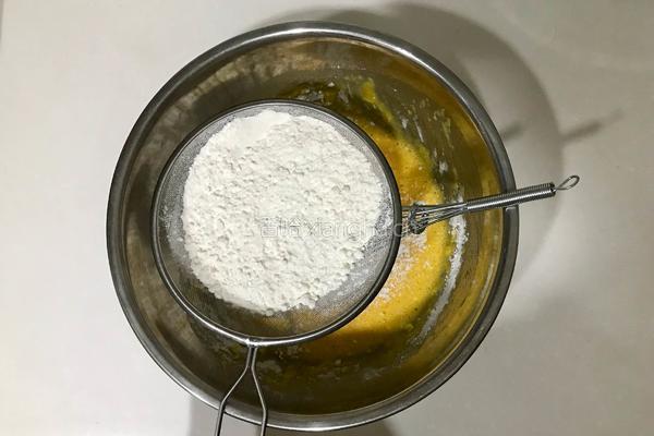 奶油蛋糕卷的做法图解4