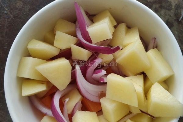 咖喱鸡肉盖饭(单人份）的做法图解2