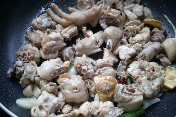 香菇烧鸡块的做法图解13