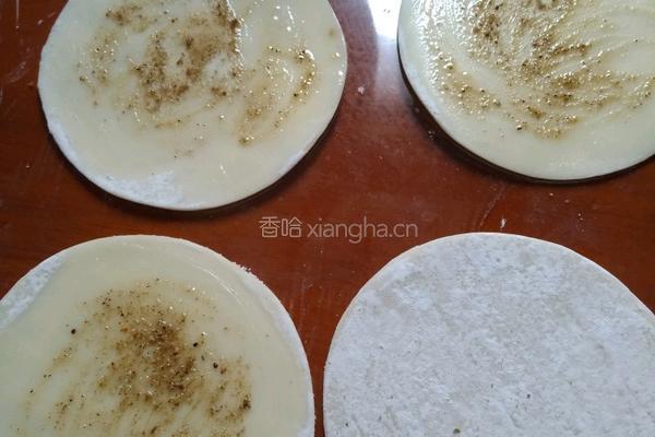 葱油饼的做法图解3