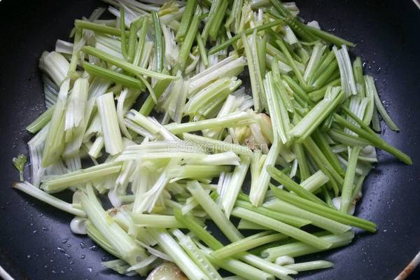 香干芹菜的做法图解5