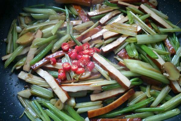 香干芹菜的做法图解9
