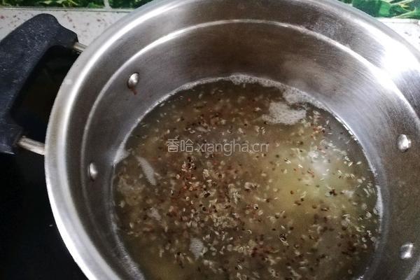 藜麦糕的做法图解1