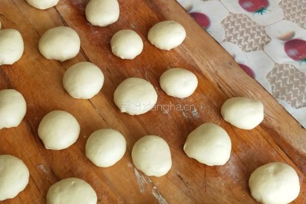 家常农家大油饼的做法图解3