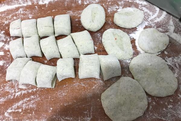 亚麻籽油花卷的做法图解3