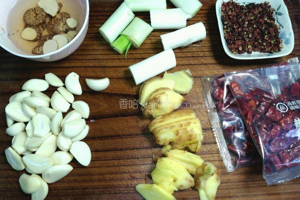麻辣香锅小龙虾的做法图解2