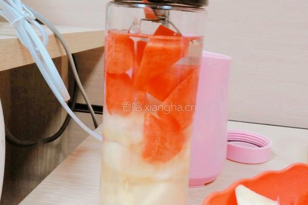苹果胡萝卜汁的做法图解3