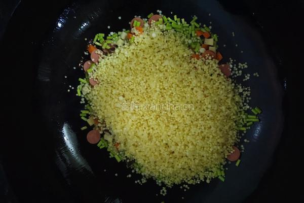 珍珠米炒饭的做法图解5